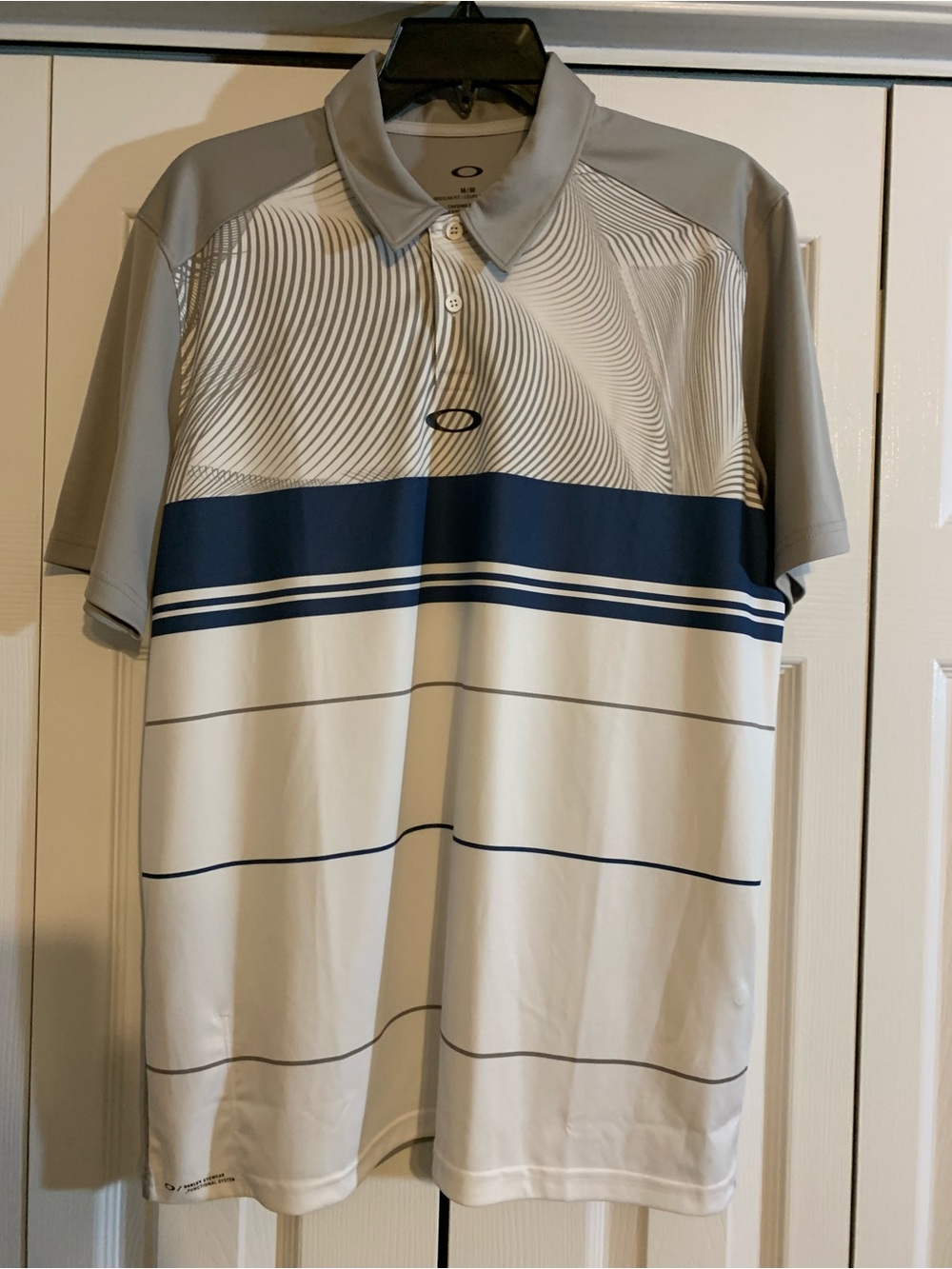 Oakley Men's Gray and Navy Striped Performance Polo
